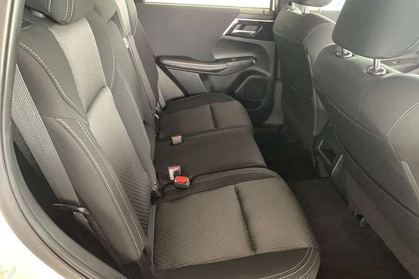 2023 Mitsubishi Outlander ES ZM