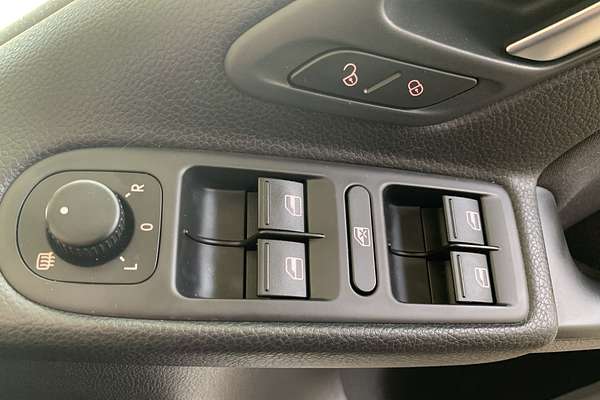 2012 Volkswagen Golf 77TSI VI
