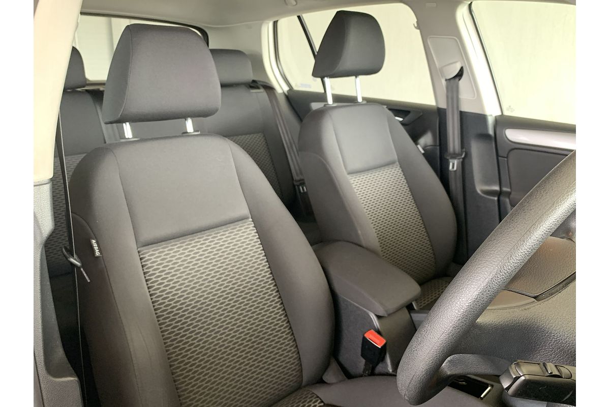 2012 Volkswagen Golf 77TSI VI