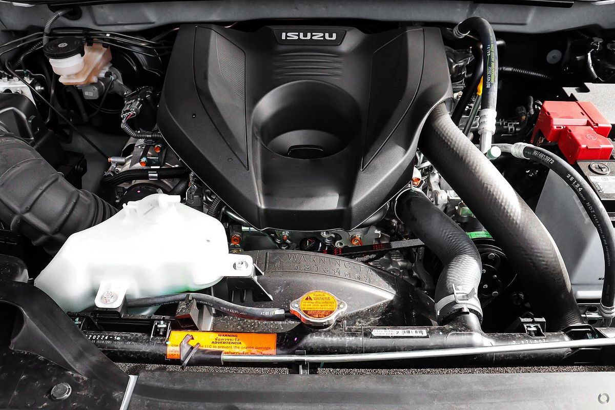 2025 Isuzu D-MAX LS-M 4X4