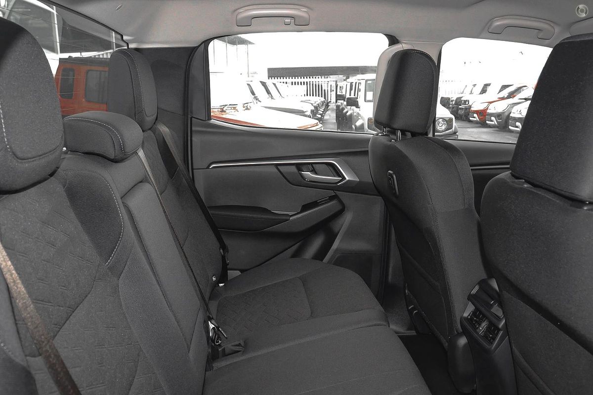 2025 Isuzu D-MAX LS-M 4X4