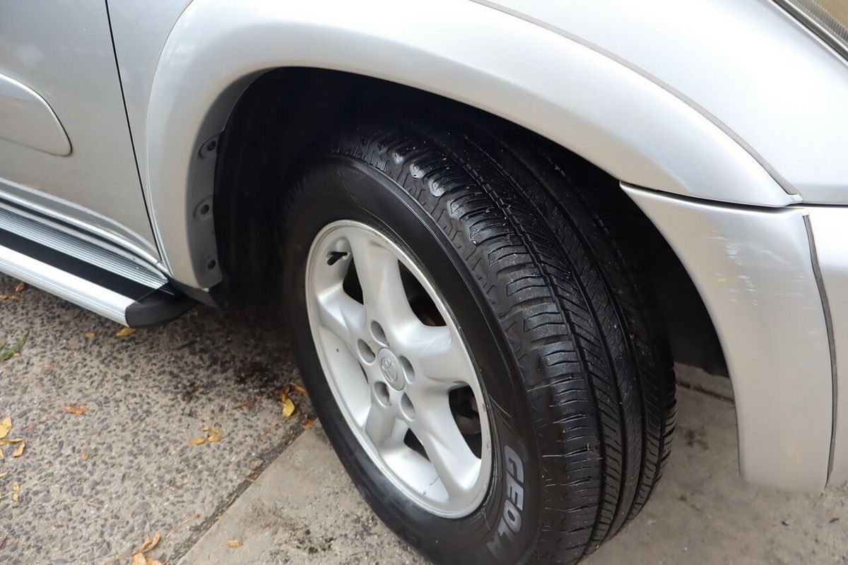 2003 Toyota RAV4 Cruiser (4x4) ACA21R