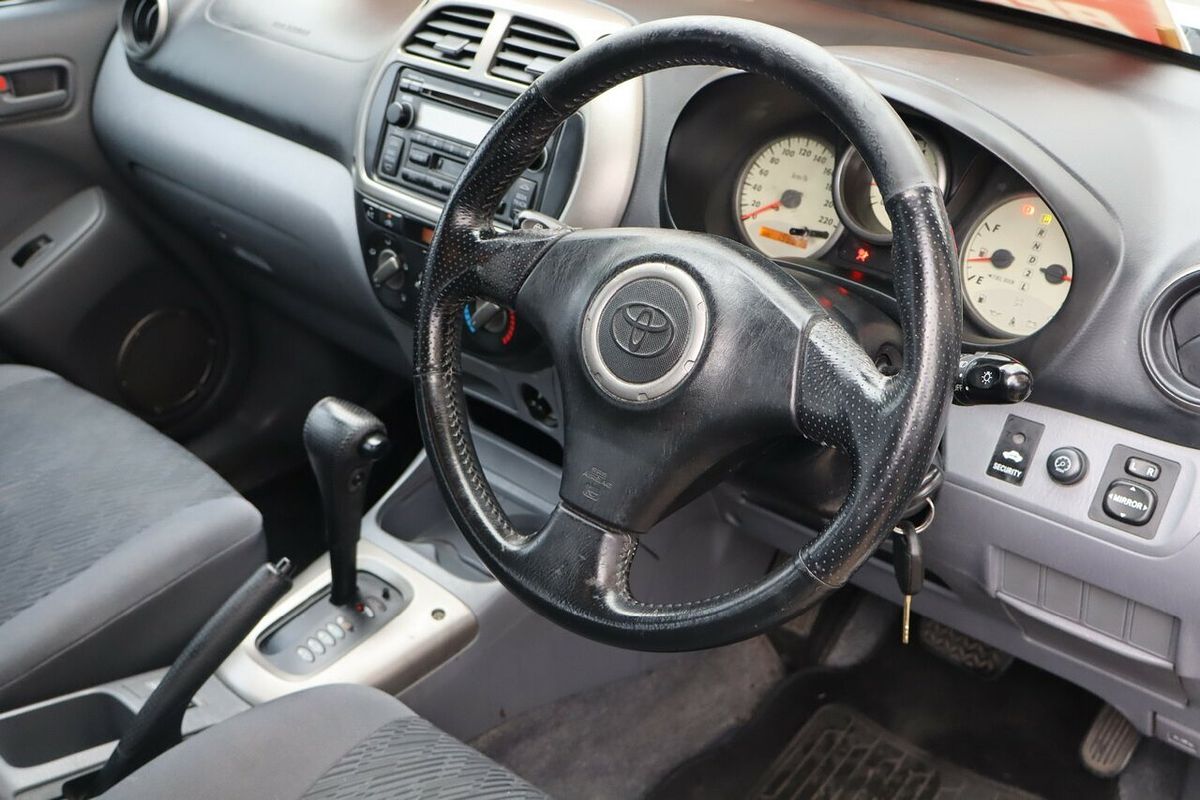 2003 Toyota RAV4 Cruiser (4x4) ACA21R