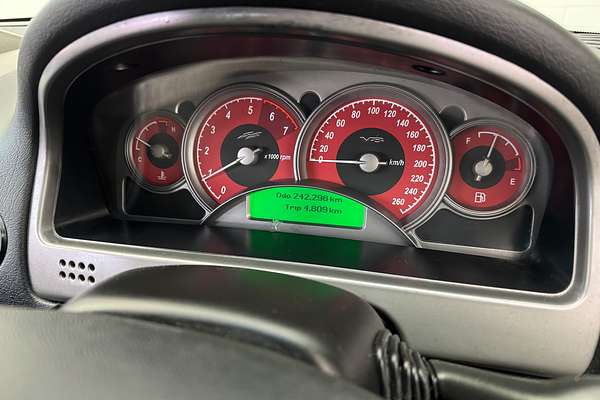 2002 Holden COMMODORE VY SS 5.7 V8 MANUAL