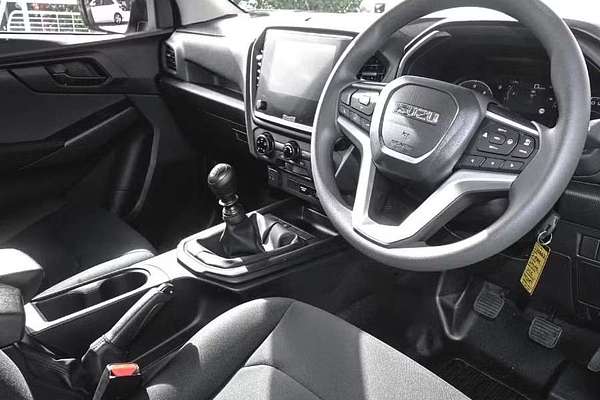 2025 Isuzu D-MAX SX High Ride Rear Wheel Drive