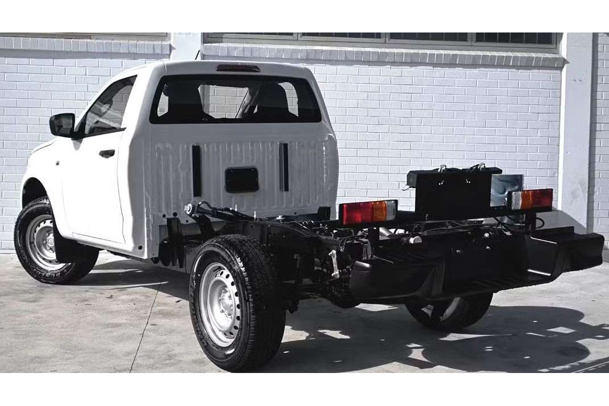 2025 Isuzu D-MAX SX High Ride Rear Wheel Drive