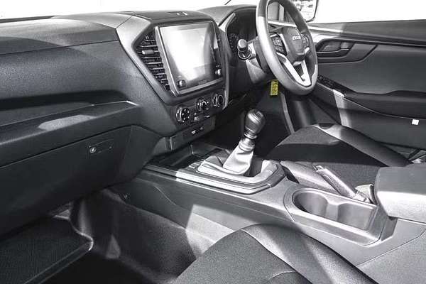 2025 Isuzu D-MAX SX High Ride Rear Wheel Drive