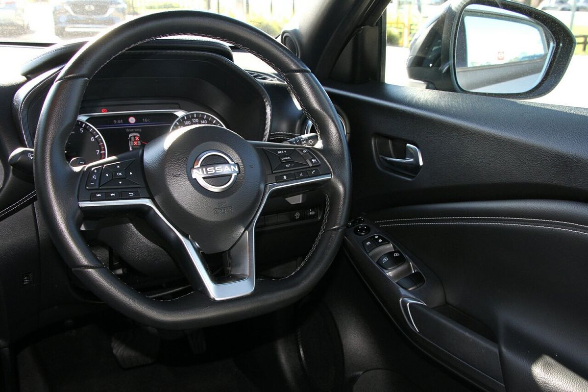 2023 Nissan JUKE ST-L F16