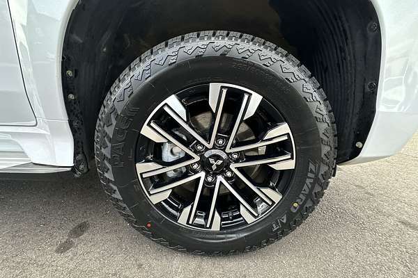 2022 Mitsubishi Pajero Sport GLS QF