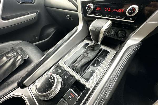 2022 Mitsubishi Pajero Sport GLS QF