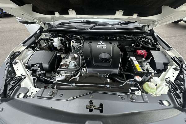 2022 Mitsubishi Pajero Sport GLS QF