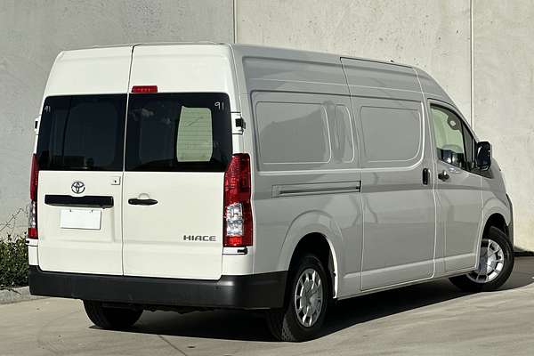 2022 Toyota Hiace GDH320R