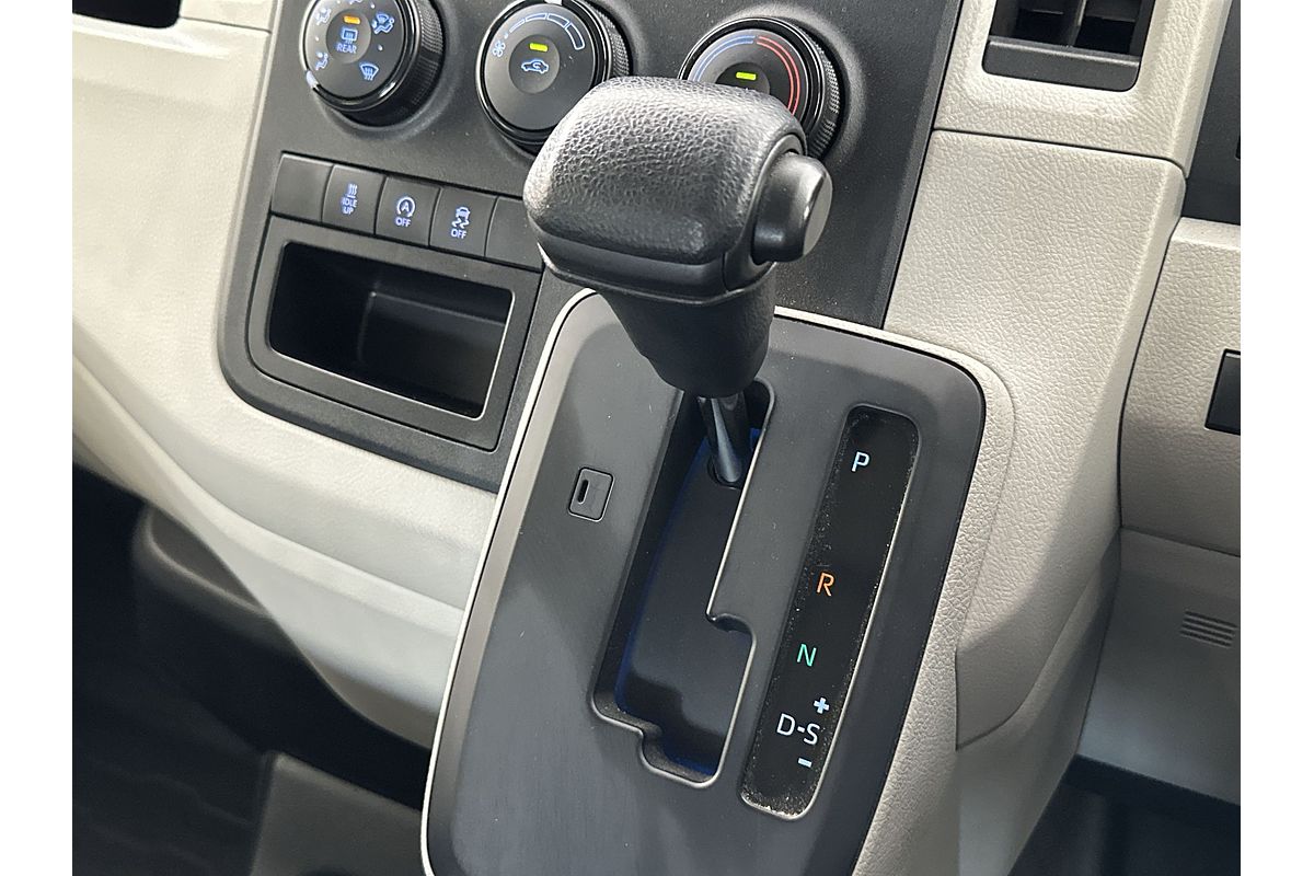 2022 Toyota Hiace GDH320R