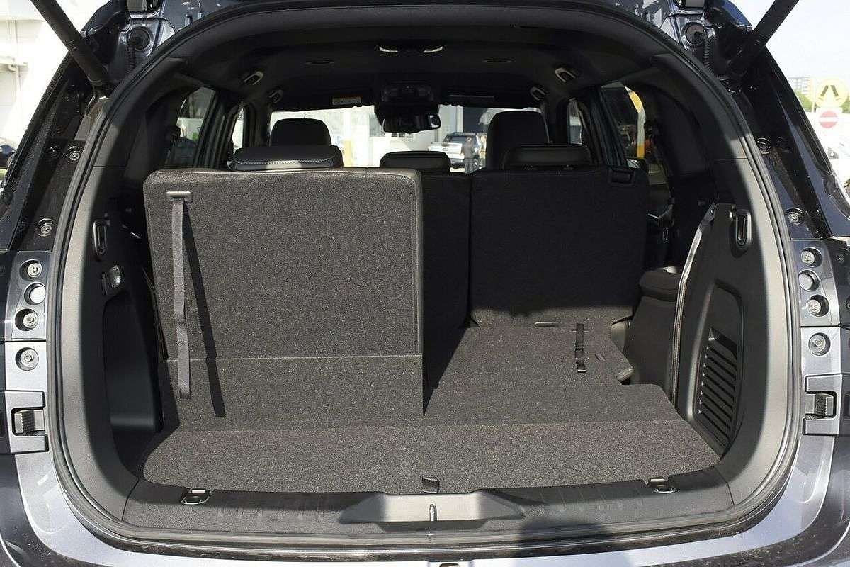 2025 Isuzu MU-X LS-T