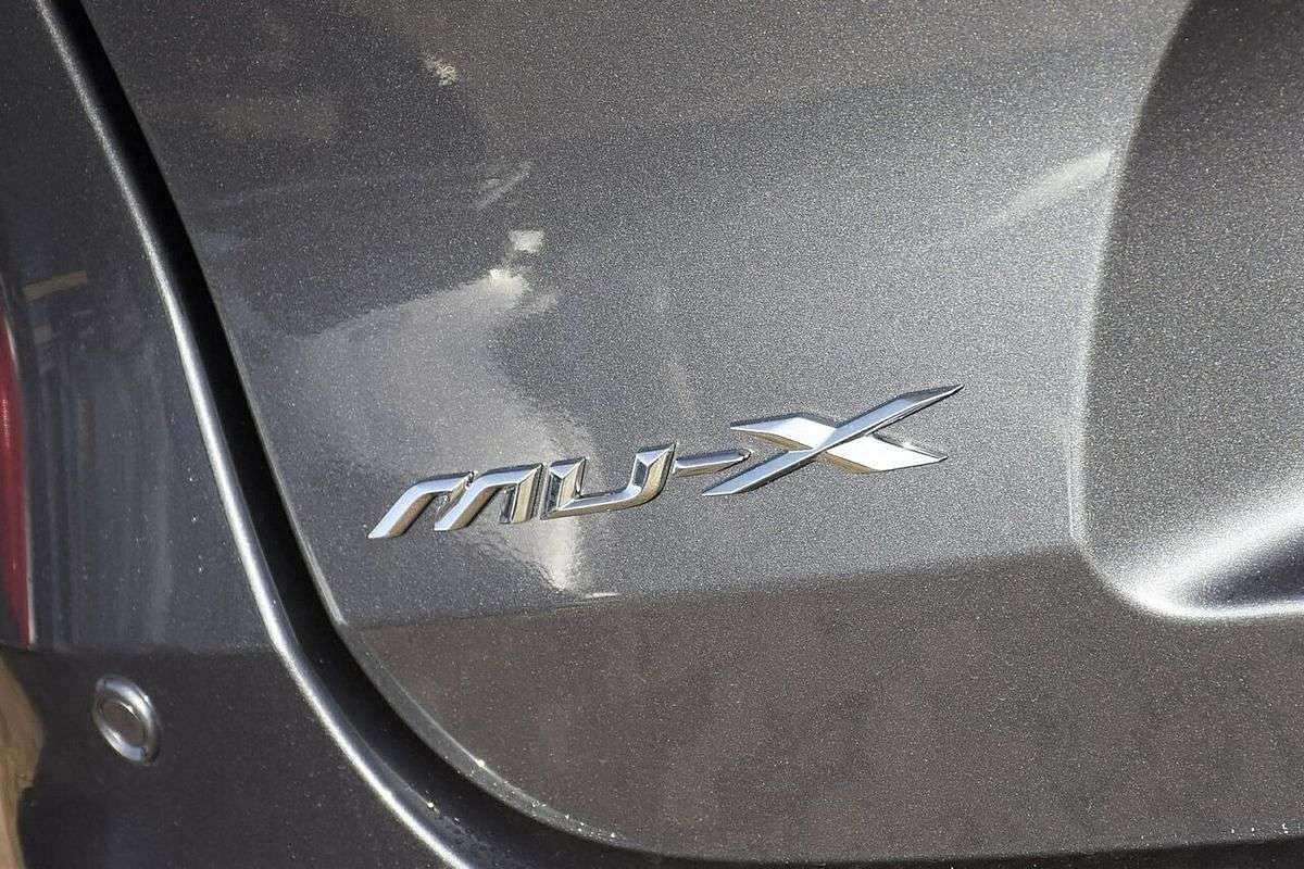 2025 Isuzu MU-X LS-T