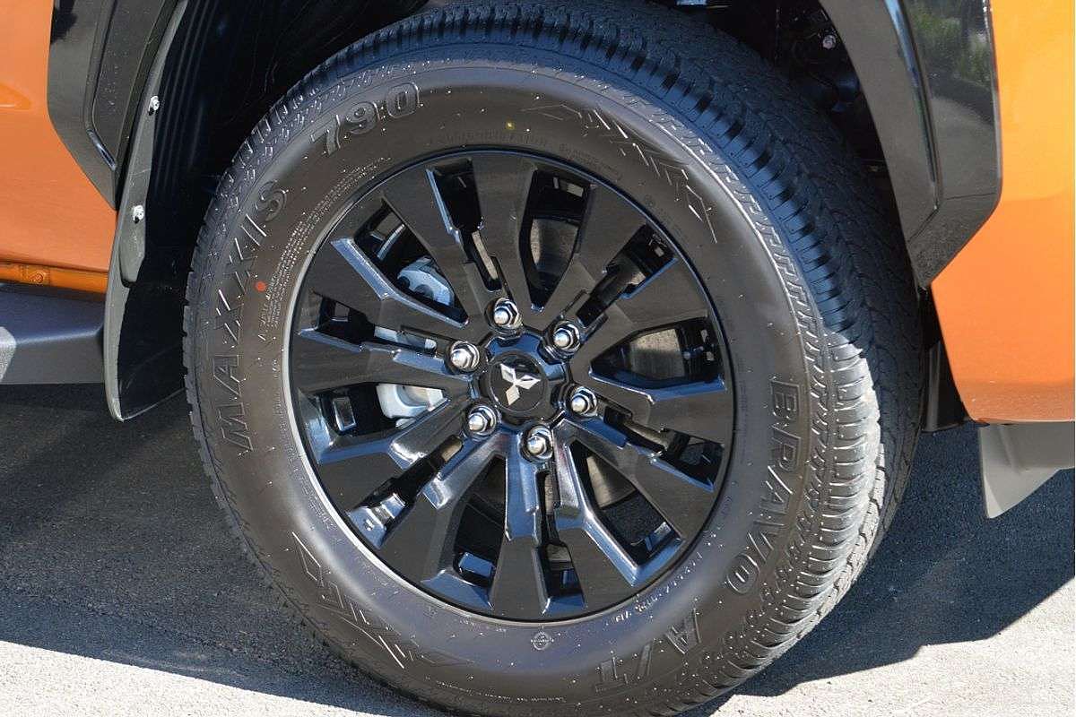 2025 Mitsubishi Triton GSR MV 4X4