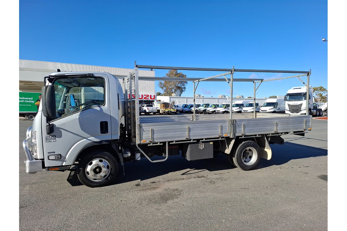 2014 Isuzu N Series NPR 200/275 Premium 4x2
