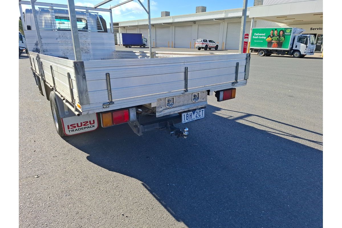 2014 Isuzu N Series NPR 200/275 Premium 4x2