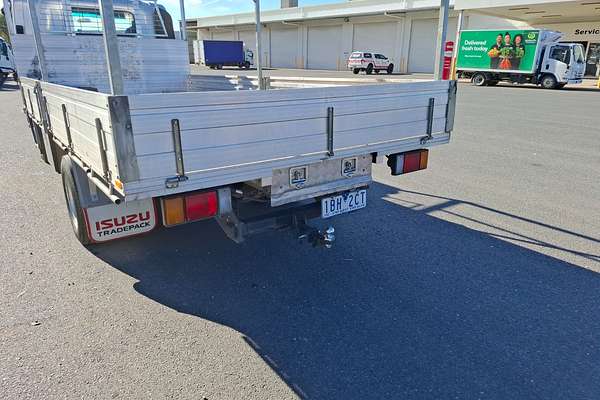2014 Isuzu N Series NPR 200/275 Premium 4x2