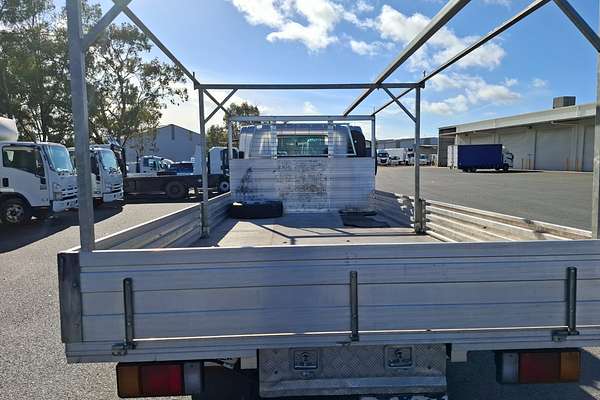 2014 Isuzu N Series NPR 200/275 Premium 4x2