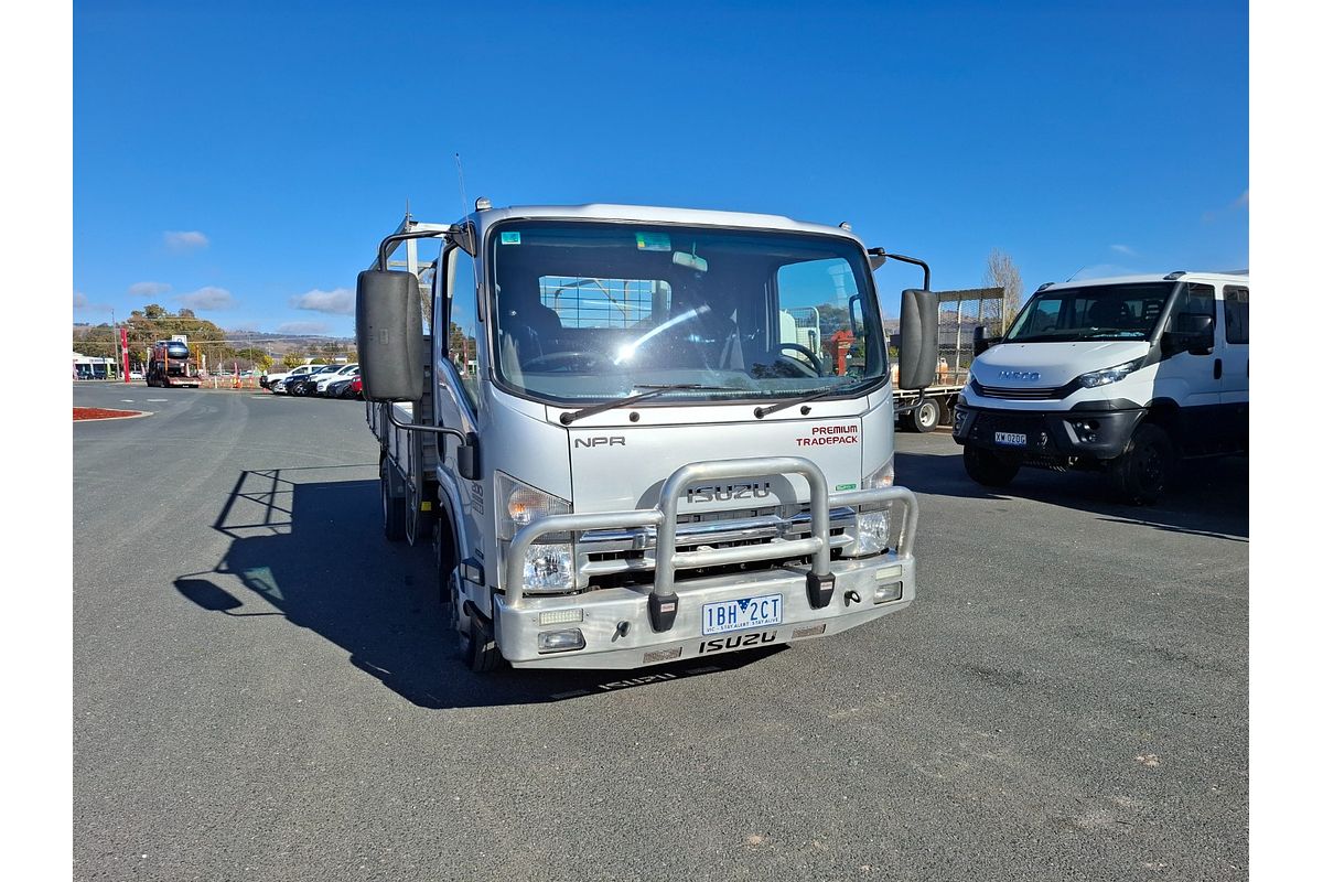 2014 Isuzu N Series NPR 200/275 Premium 4x2