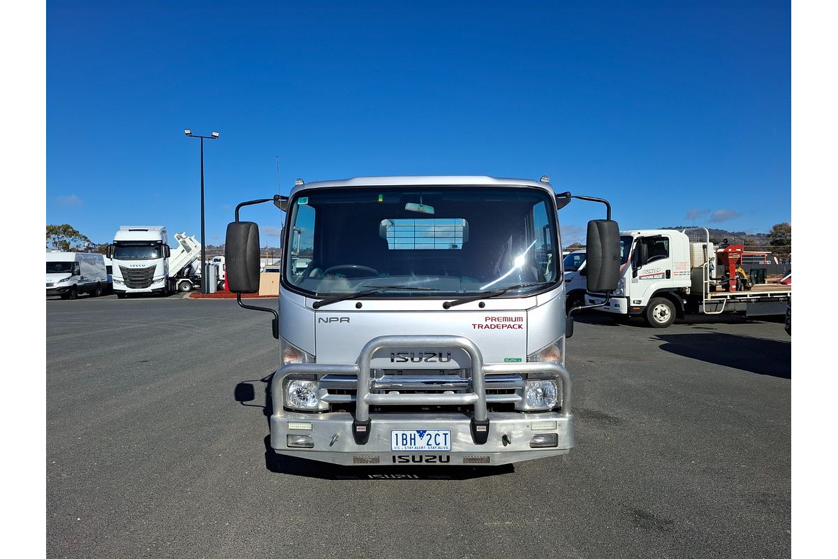 2014 Isuzu N Series NPR 200/275 Premium 4x2
