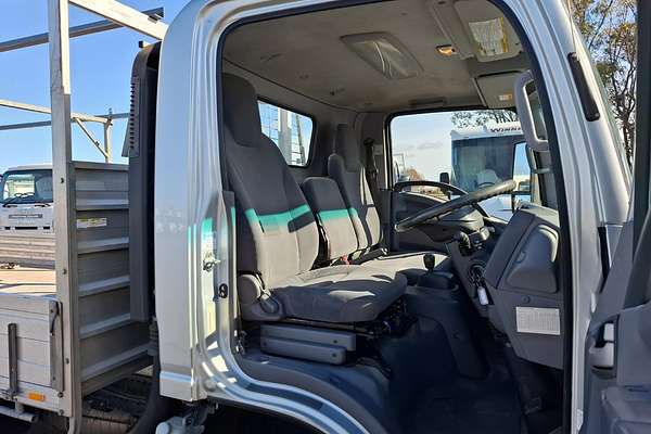 2014 Isuzu N Series NPR 200/275 Premium 4x2