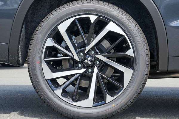 2025 Mitsubishi Outlander PHEV Exceed ZM