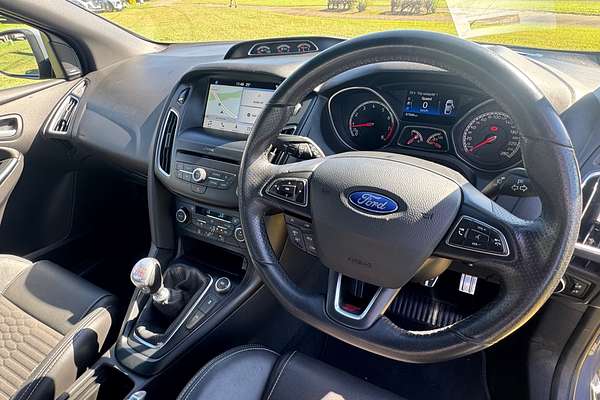 2016 Ford Focus ST LZ