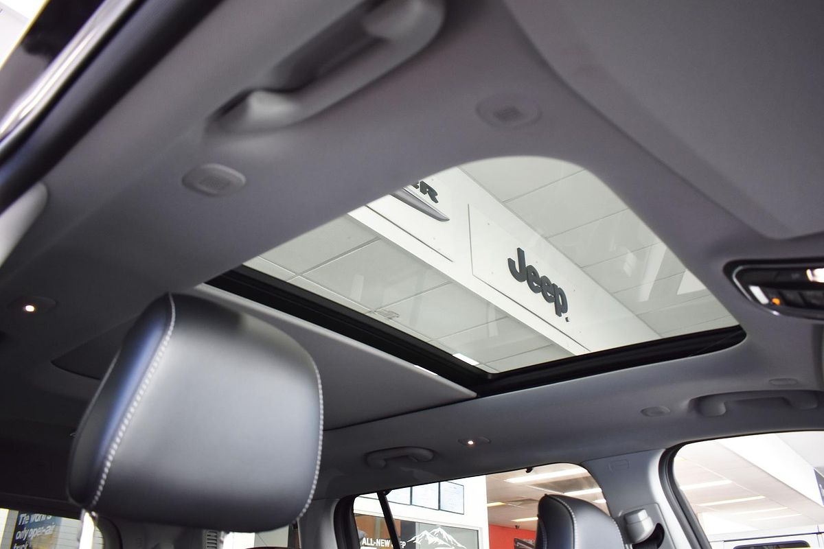 2022 Jeep Grand Cherokee L Limited WL