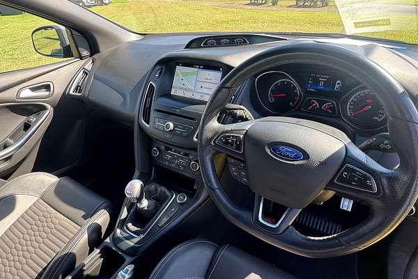 2016 Ford Focus ST LZ