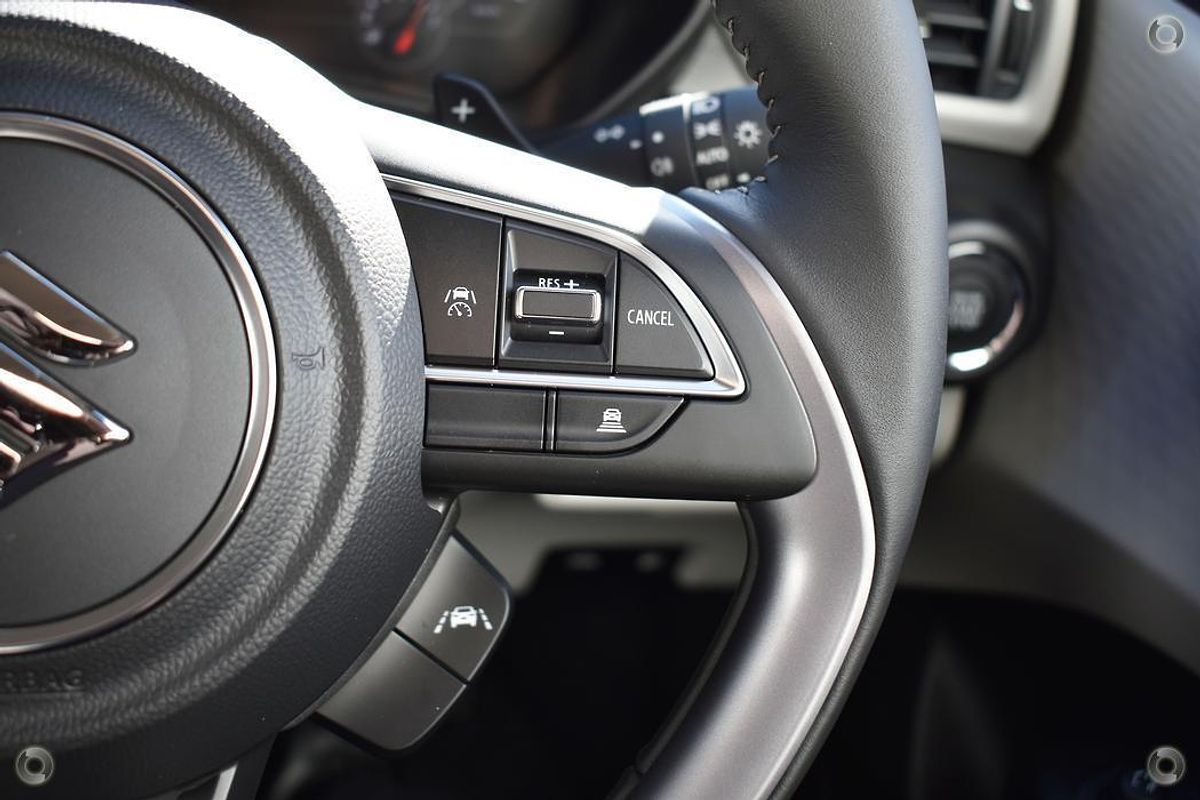 2025 Suzuki Swift Hybrid GLX UZ