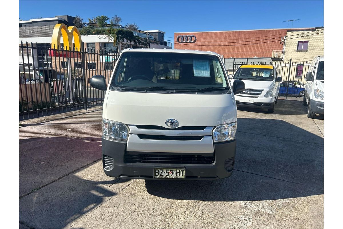 2013 Toyota Hiace TRH201R LWB