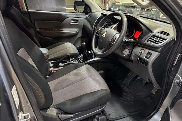 2016 Mitsubishi Triton GLX+ MQ 4X4