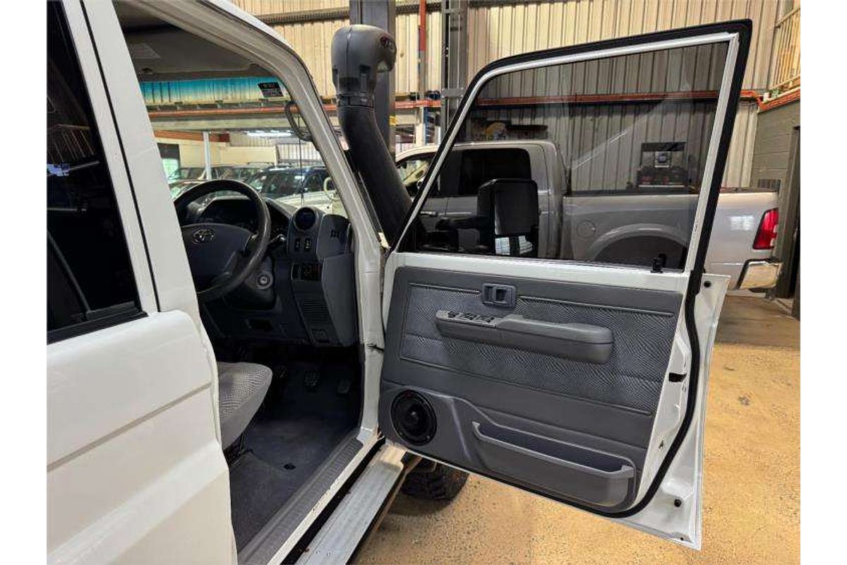 2014 Toyota Landcruiser GXL VDJ79R 4X4