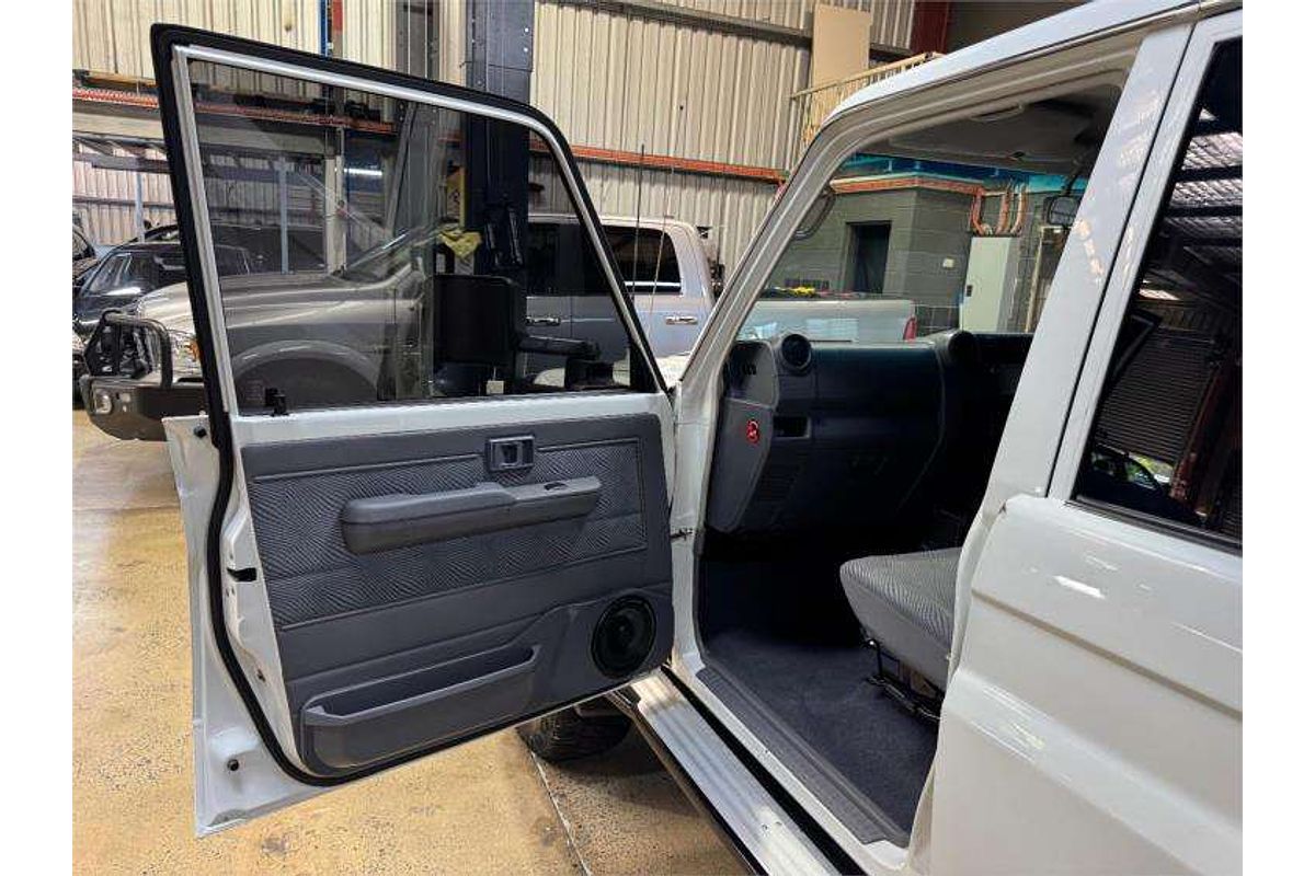 2014 Toyota Landcruiser GXL VDJ79R 4X4