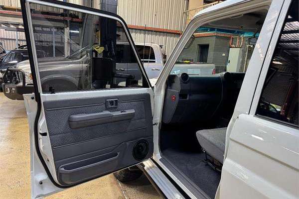 2014 Toyota Landcruiser GXL VDJ79R 4X4