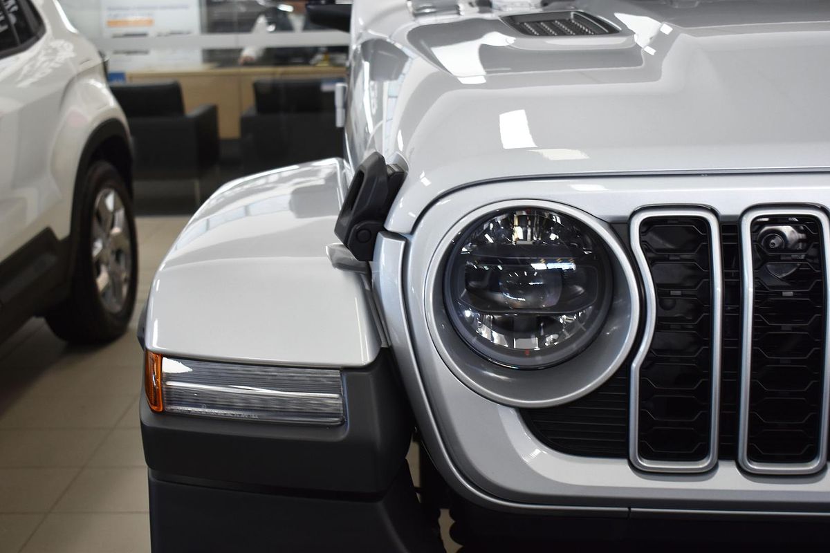 2024 Jeep Wrangler Unlimited Overland JL