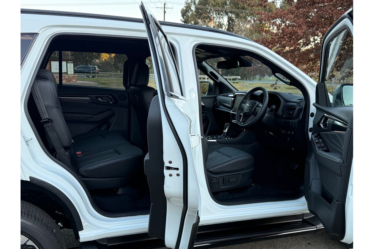 2025 Isuzu MU-X LS-T
