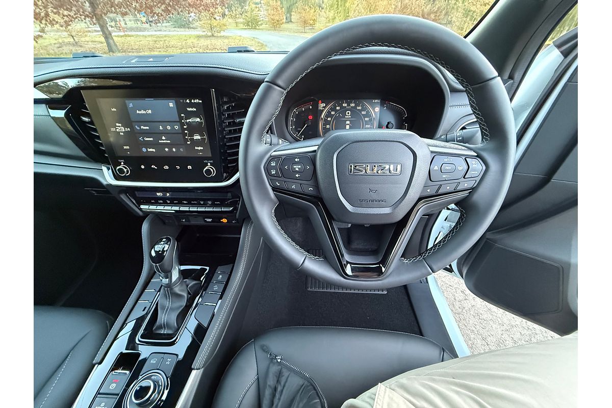 2025 Isuzu MU-X LS-T