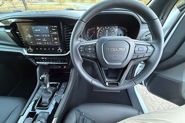 2025 Isuzu MU-X LS-T