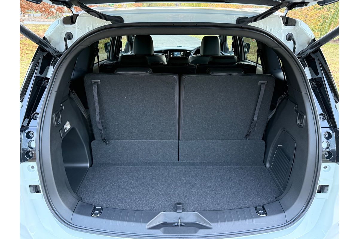 2025 Isuzu MU-X LS-T