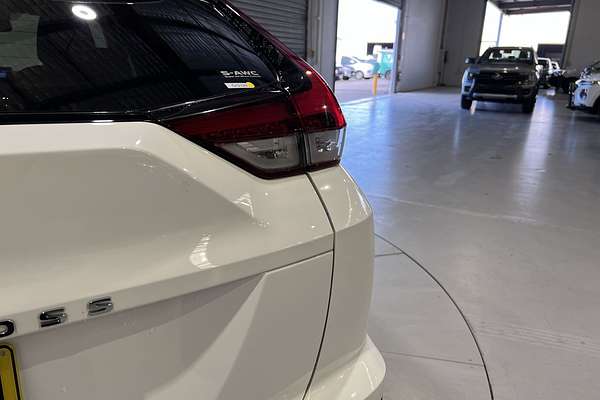 2023 Mitsubishi Eclipse Cross LS YB
