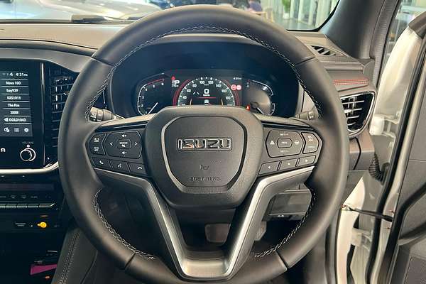 2025 Isuzu MU-X X-TERRAIN