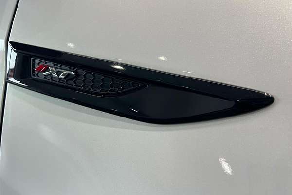 2025 Isuzu MU-X X-TERRAIN