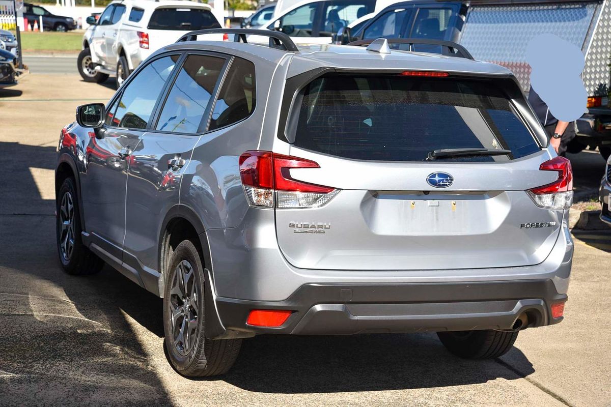 2022 Subaru Forester 2.5i S5