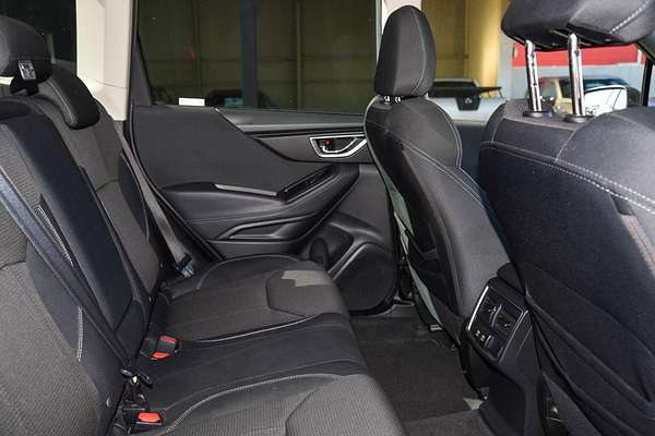 2022 Subaru Forester 2.5i S5