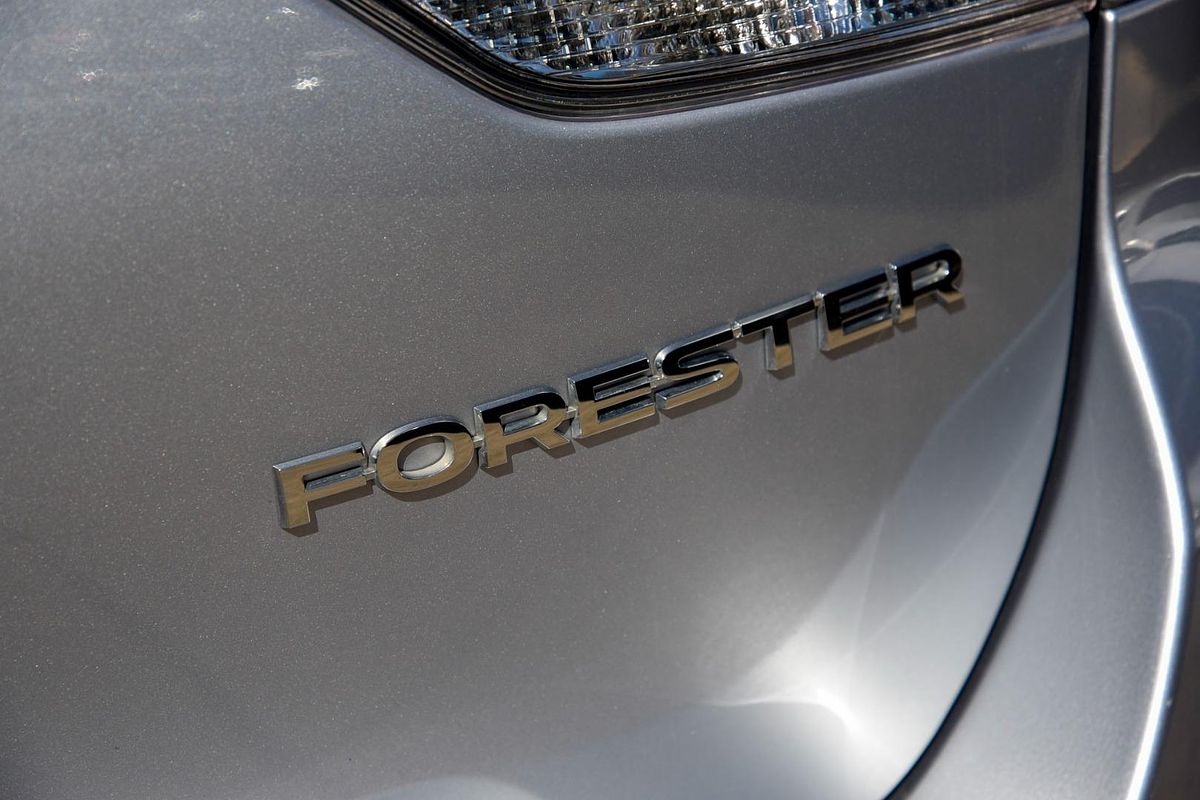 2022 Subaru Forester 2.5i S5