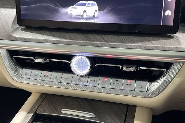 2025 GWM Tank 500 Ultra Hybrid P03
