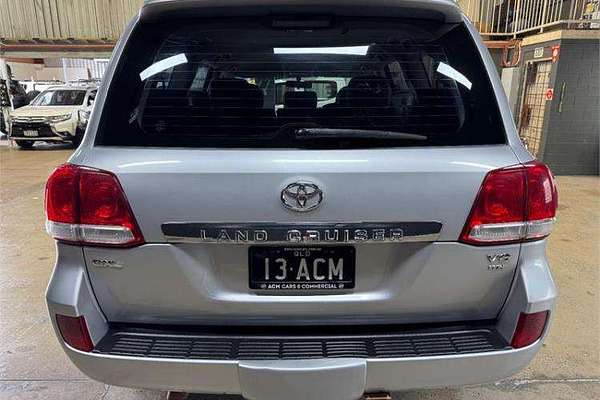 2010 Toyota Landcruiser GXL UZJ200R
